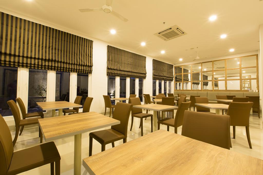 Sparks Odeon Sukabumi, Artotel Curated Buitenkant foto